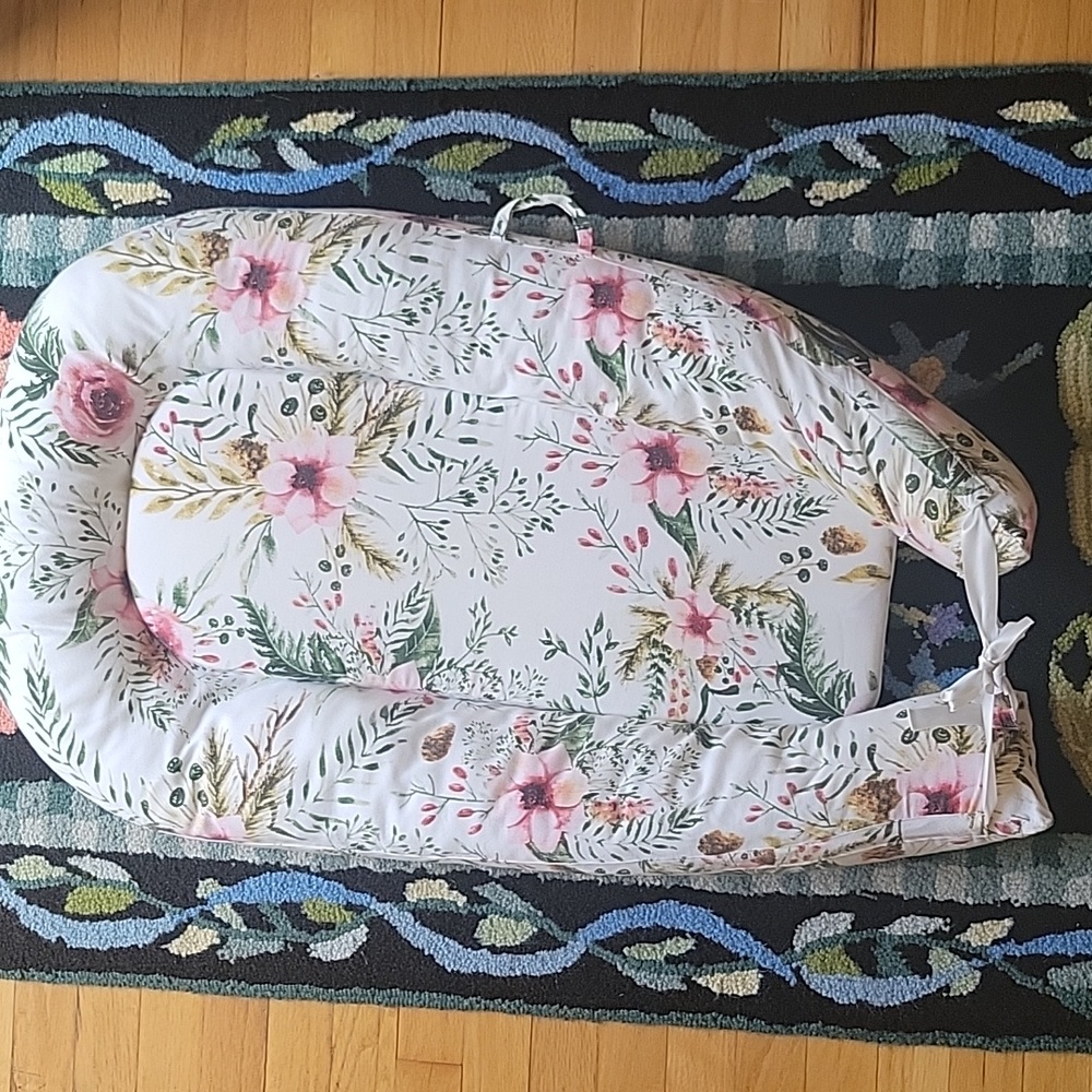 Baby lounger